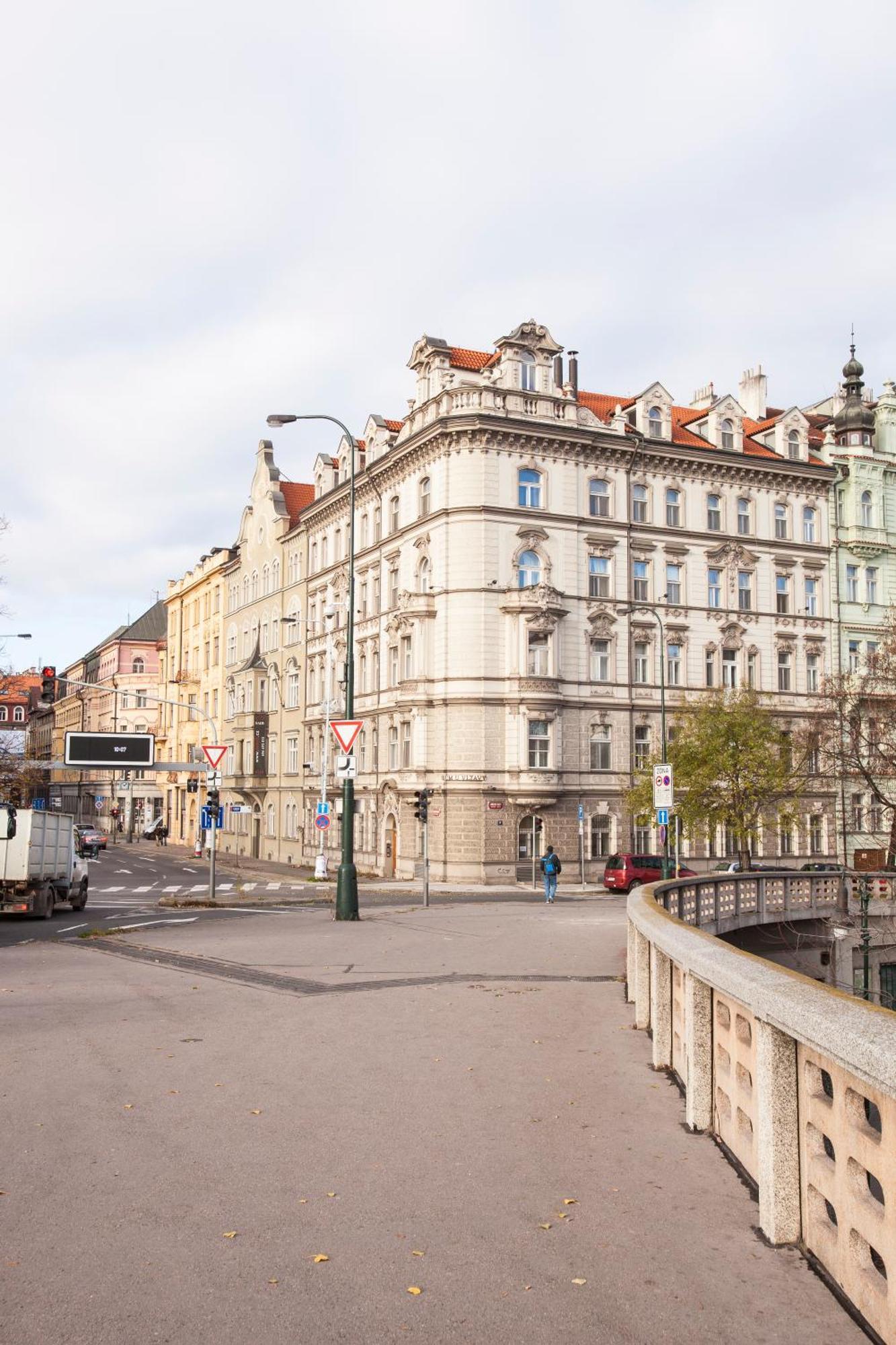 Vltava Apartments Прага Экстерьер фото